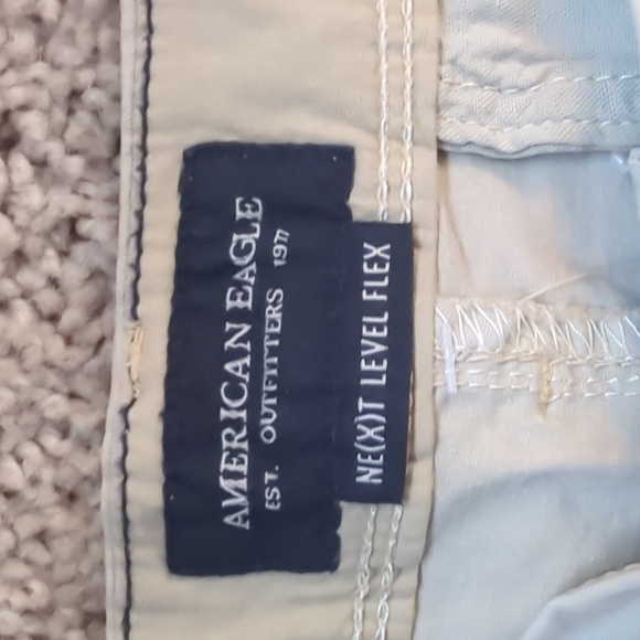 NWT American Eagle Next Level Flex khaki shorts size 34 - Picture 3 of 8